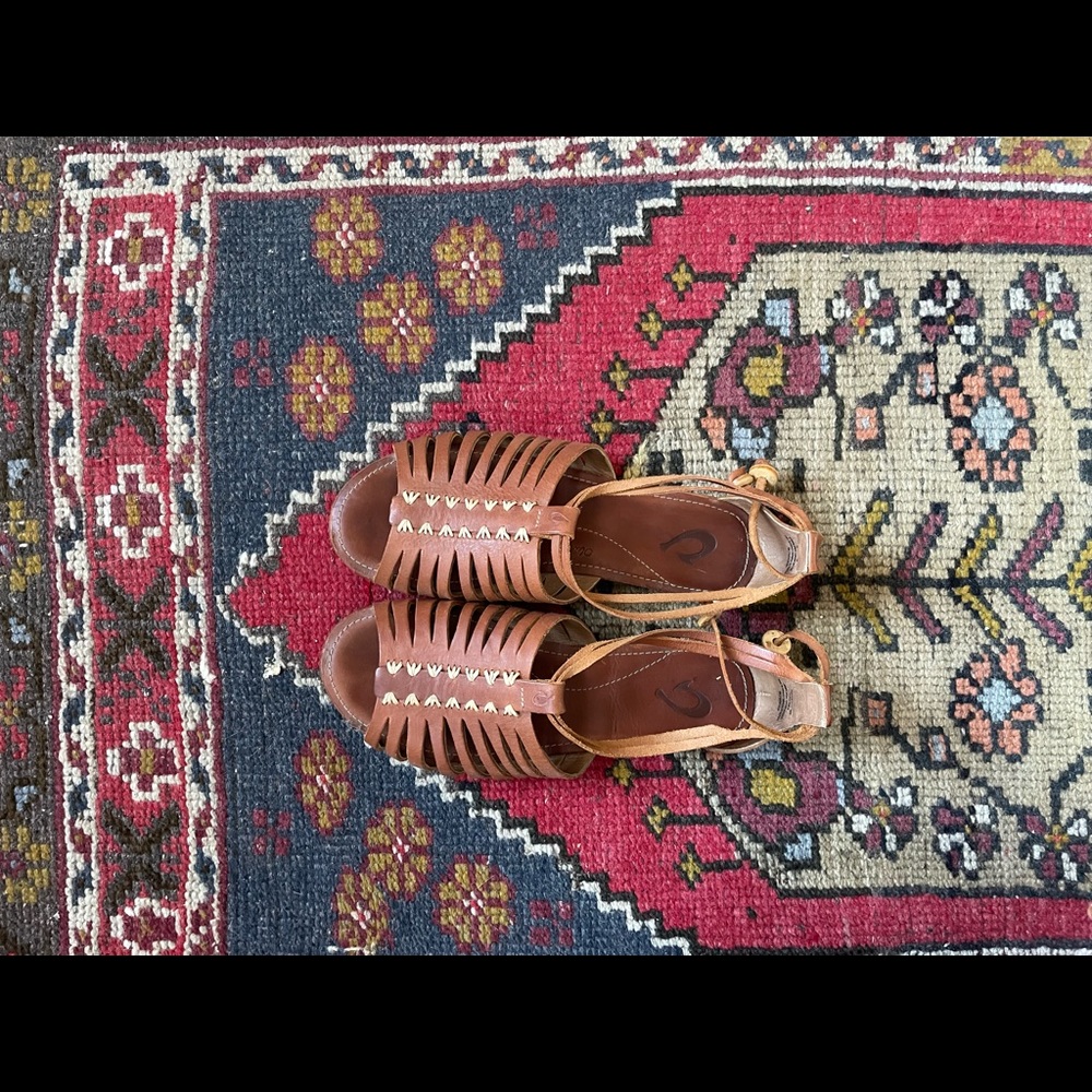 Leather sandals with ankle tie - Picture 2 of 4